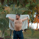 michael, 48 (5 , 0 )